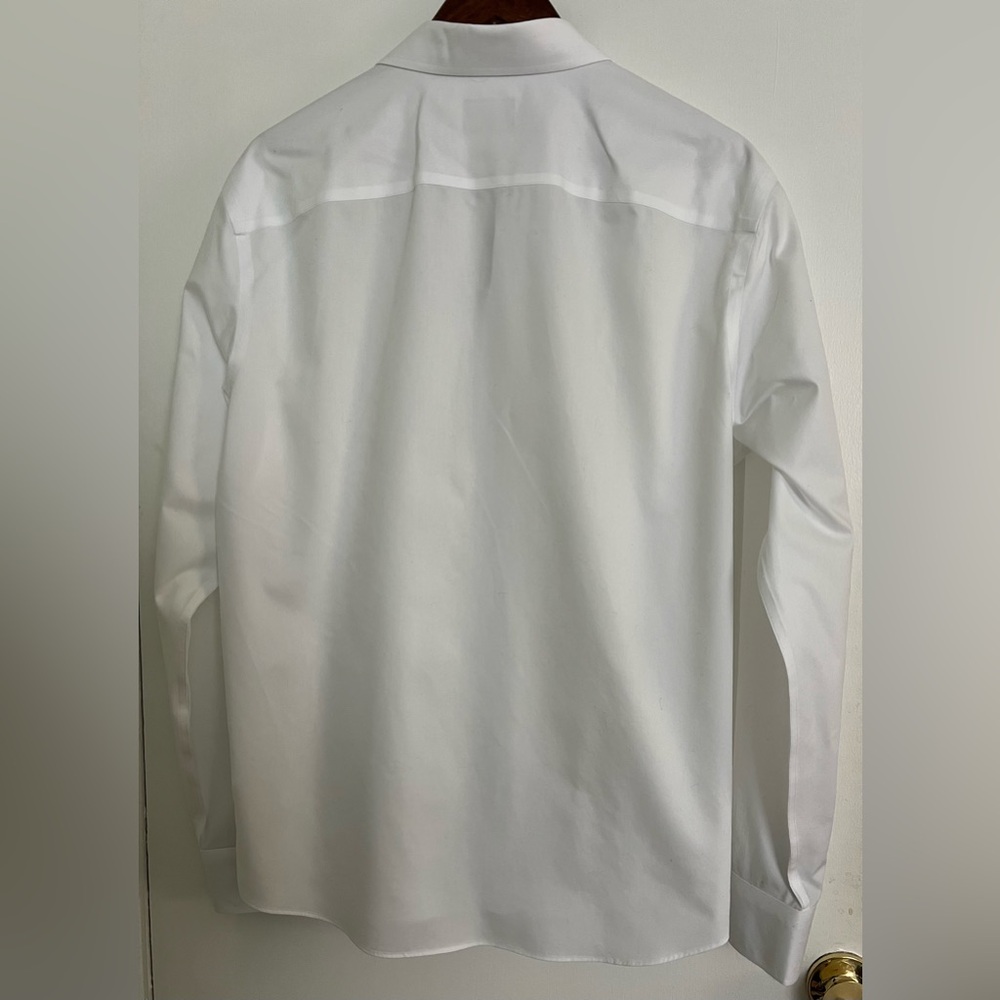 UNTUCKit Classic White Button Down Slim Fit Cotton Shirt, Size XL - Picture 3 of 12